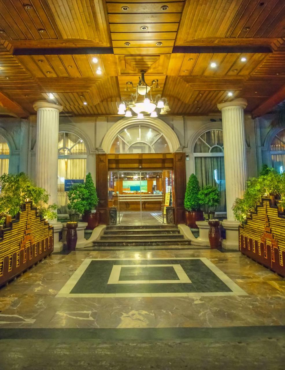 Hotel Мандалай Экстерьер фото